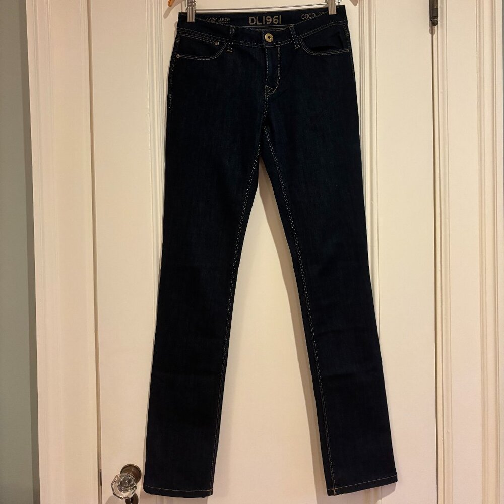 DL1961 *Never Worn* Dark Wash Straight Leg Jeans - Women's US 27